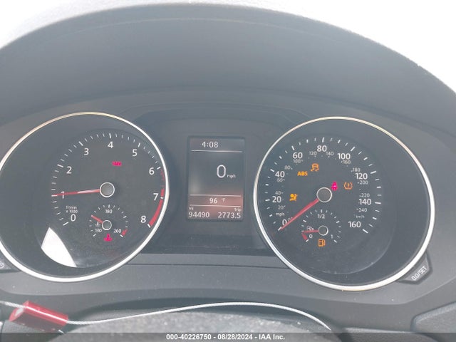 3VWB67AJ5JM244018 Volkswagen Jetta 1.4t Se/1.4t Wolfsburg Edition