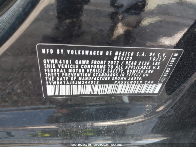3VWB67AJ5JM244018 Volkswagen Jetta 1.4t Se/1.4t Wolfsburg Edition
