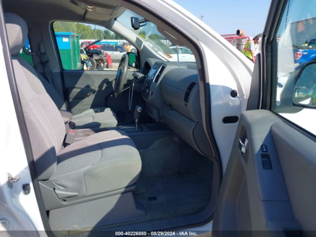 1N6DD0ER1HN765811 Nissan Frontier Sv