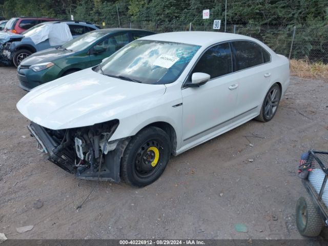 1VWDT7A31HC004513 Volkswagen Passat 1.8t R-line
