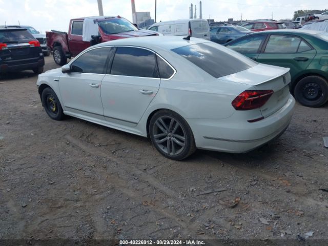 1VWDT7A31HC004513 Volkswagen Passat 1.8t R-line