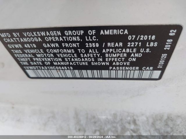 1VWDT7A31HC004513 Volkswagen Passat 1.8t R-line