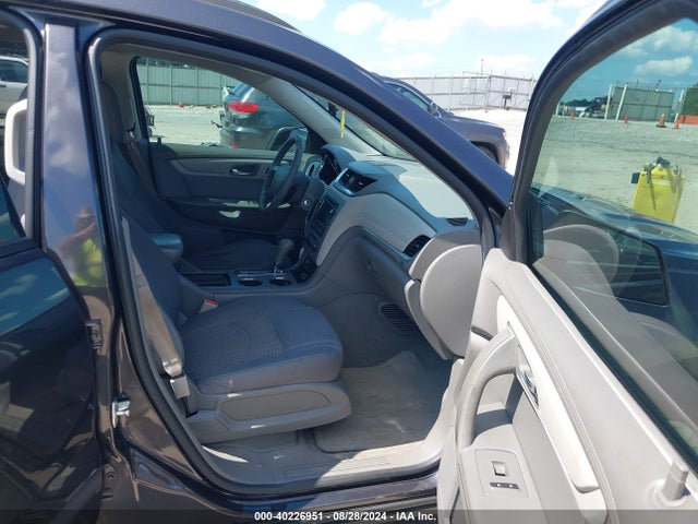 Chevrolet Traverse Ls 2015 1GNKRFKD4FJ230779 Image 5