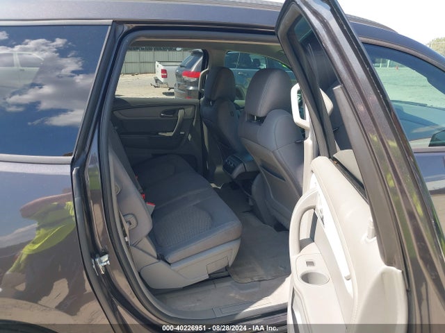 Chevrolet Traverse Ls 2015 1GNKRFKD4FJ230779 Image 8