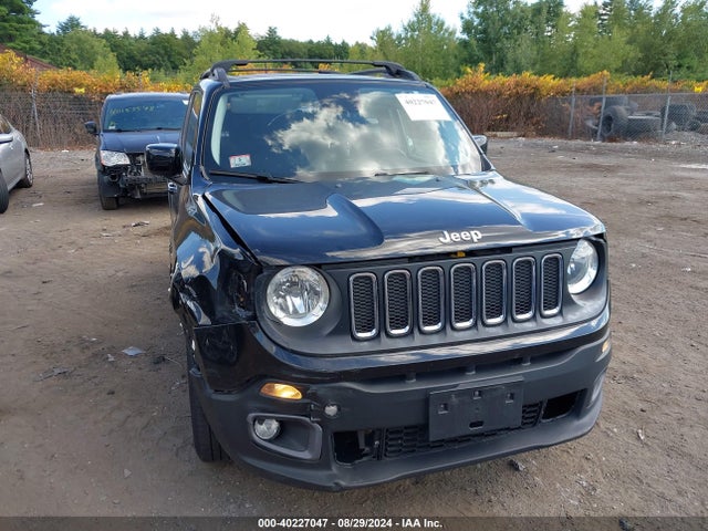 Jeep Renegade Latitude 4x4 2017 ZACCJBBB9HPF80973 Image 12