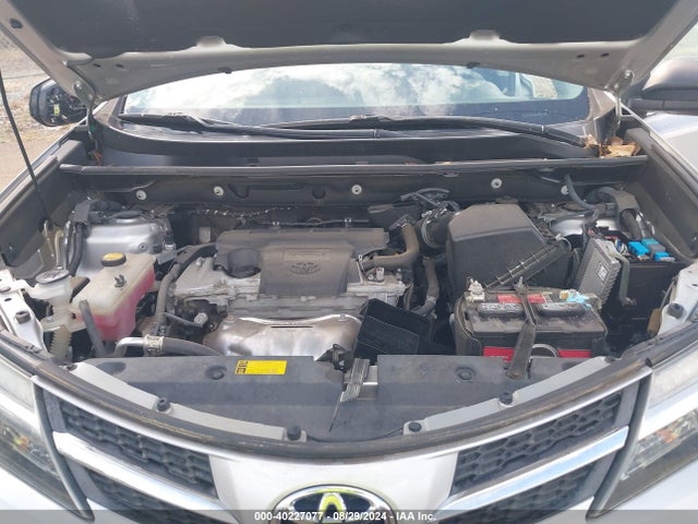 Toyota RAV4 LE 2015 2T3BFREV4FW347271 Image 10