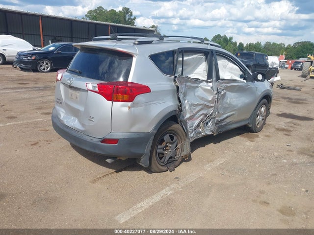 Toyota RAV4 LE 2015 2T3BFREV4FW347271 Image 4