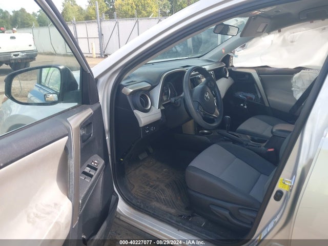Toyota RAV4 LE 2015 2T3BFREV4FW347271 Image 5