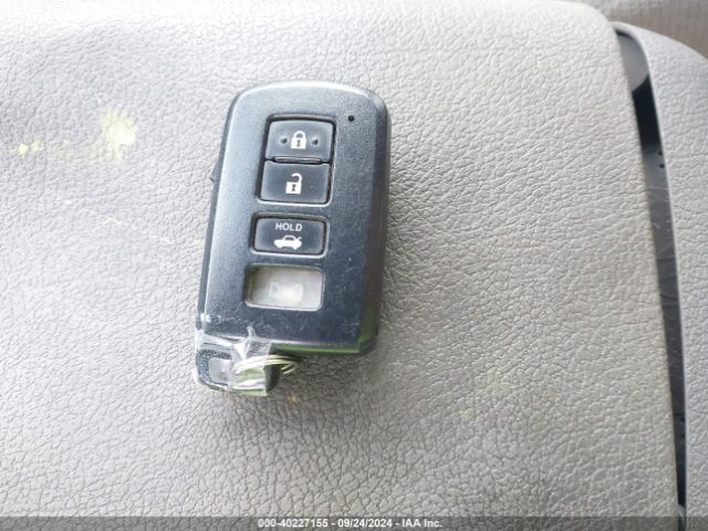 2T1BURHE6JC983095 Toyota Corolla Xse