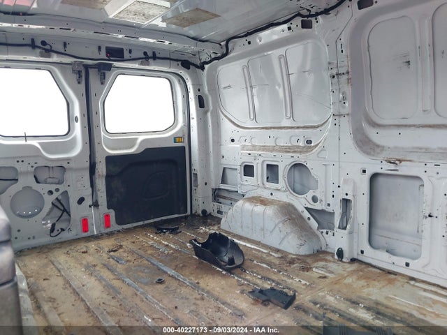 Ford Transit-150 2016 1FTYE1ZM1GKB06598 Image 8