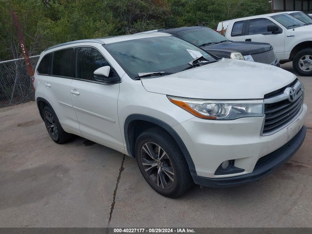 Toyota Highlander Xle V6 2016 5TDKKRFH7GS160212 головне зображення