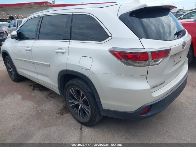 Toyota Highlander Xle V6 2016 5TDKKRFH7GS160212 Image 3