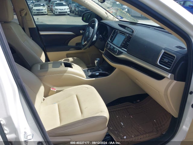 Toyota Highlander Xle V6 2016 5TDKKRFH7GS160212 Image 5