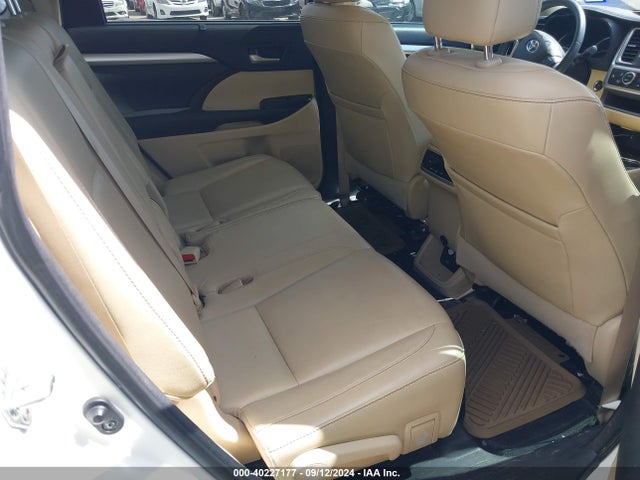 Toyota Highlander Xle V6 2016 5TDKKRFH7GS160212 Image 8