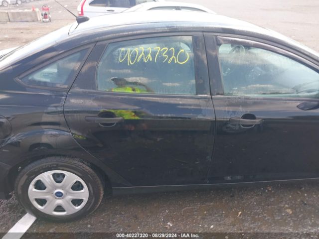 1FADP3E22JL227611 Ford FOCUS S