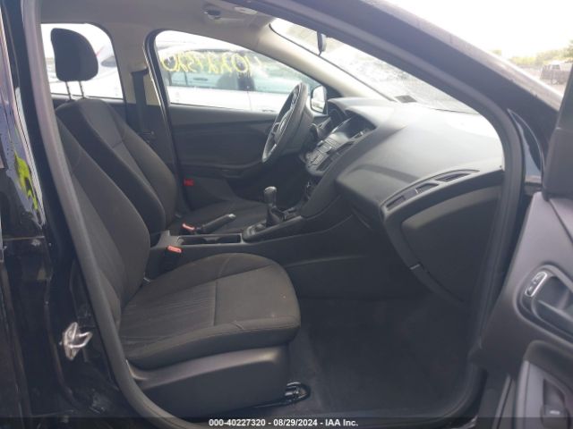 1FADP3E22JL227611 Ford FOCUS S