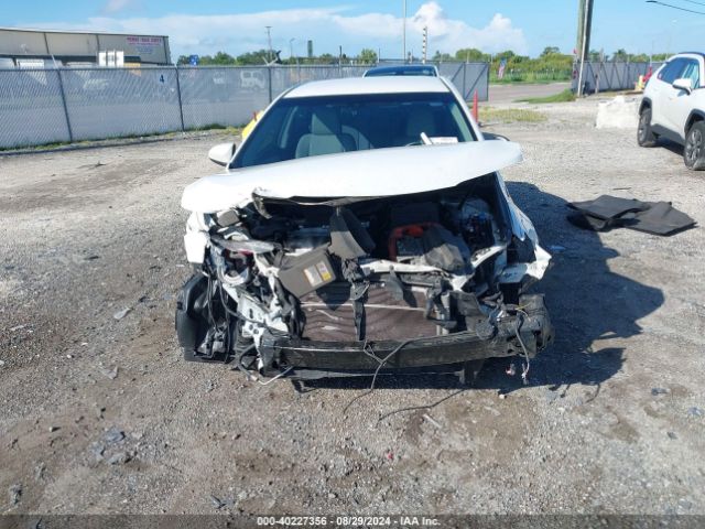 4T1BD1FK6HU222070 Toyota Camry Hybrid Se