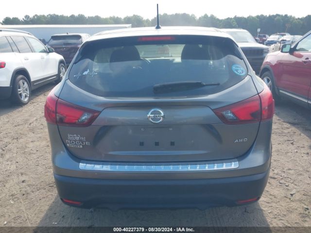 JN1BJ1CR8JW200891 Nissan Rogue Sport S