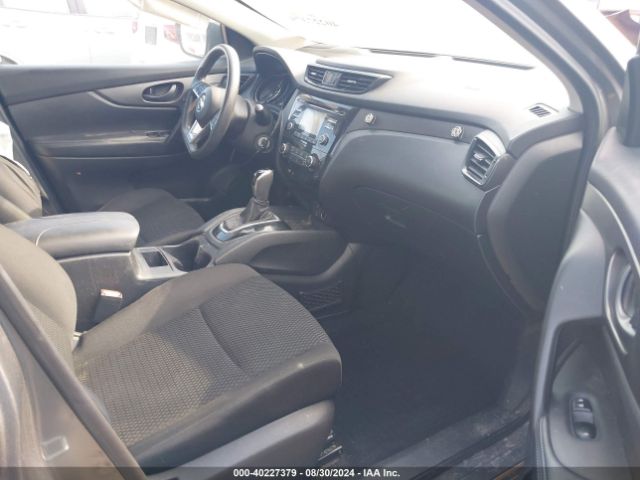 JN1BJ1CR8JW200891 Nissan Rogue Sport S
