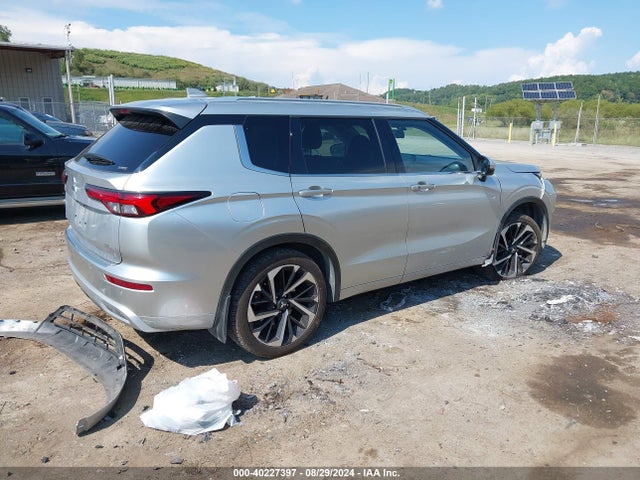 2022 MITSUBISHI OUTLANDER JA4J4VA84NZ009906 Photo 3