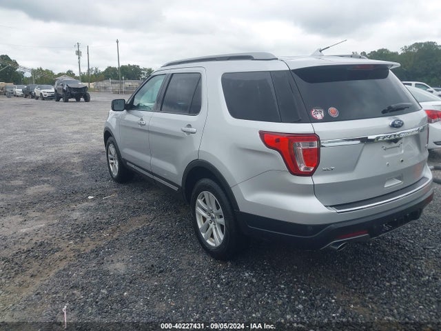 Ford EXPLORER XLT 2018 1FM5K8DH7JGB80662 Image 3