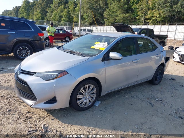 Toyota COROLLA LE 2019 2T1BURHE6KC208698 Image 2