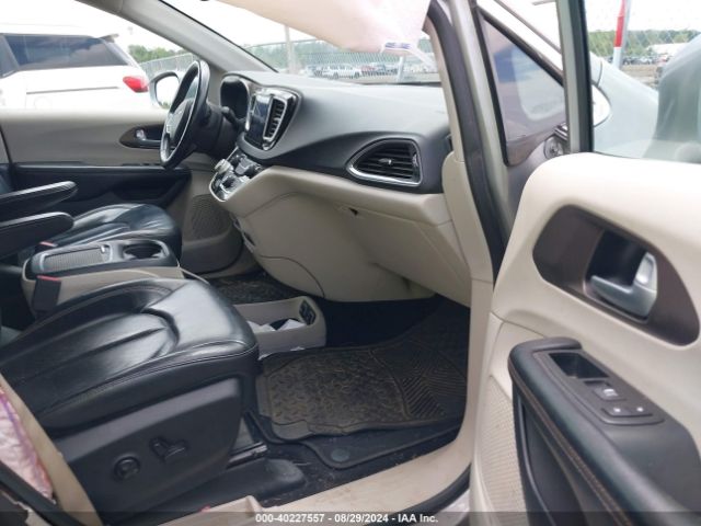 2C4RC1EG4HR638537 Chrysler Pacifica Touring-l Plus