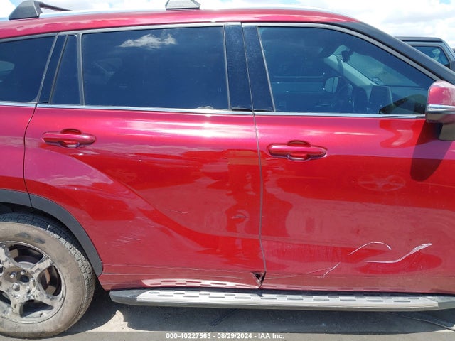 Toyota Highlander Xle 2021 5TDGZRAH4MS081214 Image 13