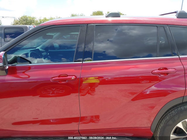 Toyota Highlander Xle 2021 5TDGZRAH4MS081214 Image 14