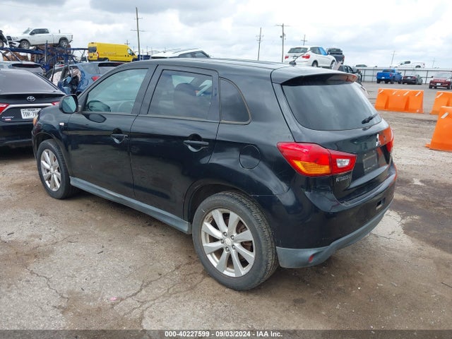 2013 MITSUBISHI OUTLANDER SPORT 4A4AP3AU8DE012742 Photo 2