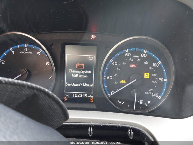 Toyota Rav4 Xle 2018 2T3WFREV6JW509427 Image 15
