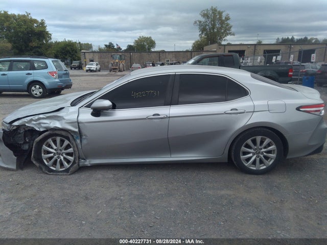Toyota CAMRY LE 2018 JTNB11HK4J3028073 Image 14