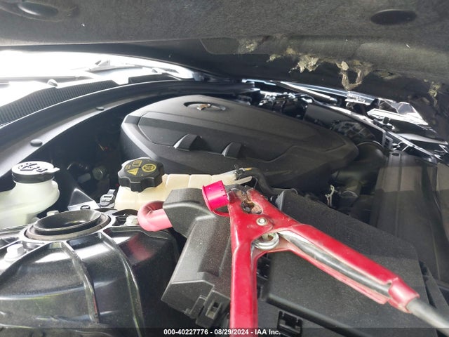 Chevrolet Camaro 2lt 2018 1G1FD1RS7J0170455 Image 10