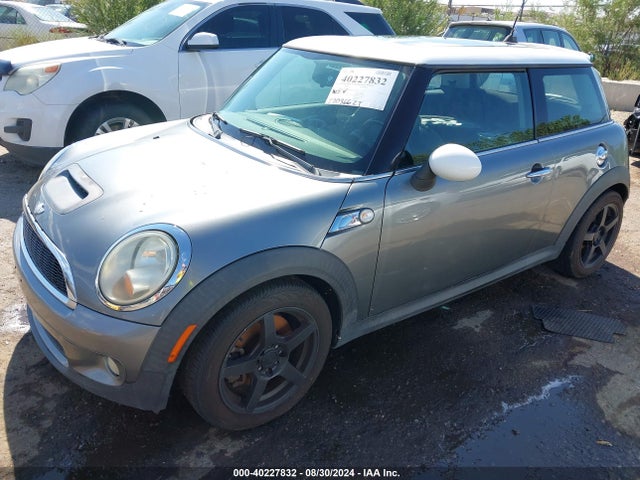 2007 MINI COOPER S WMWMF73577TT81772 Photo 1