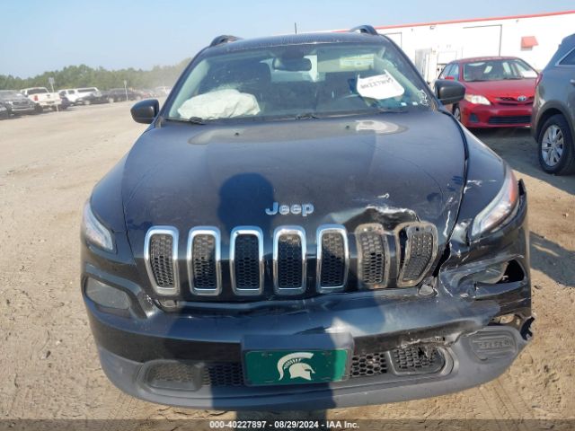 1C4PJLAB0FW701480 Jeep Cherokee Sport