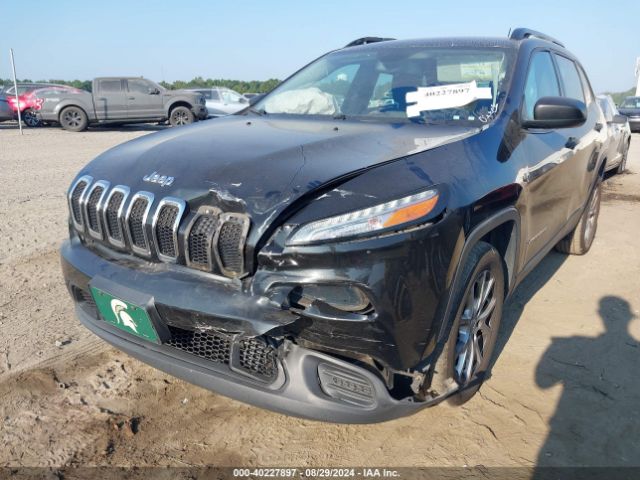 1C4PJLAB0FW701480 Jeep Cherokee Sport