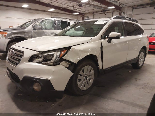 Subaru Outback 2.5i Premium 2017 4S4BSAFCXH3244125 Image 2