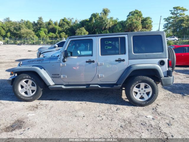 1C4BJWDG9GL107153 Jeep Wrangler Unlimited Sport