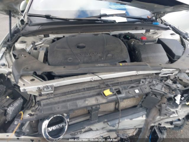 7JRA22TK1KG012919 Volvo S60 T6 Momentum