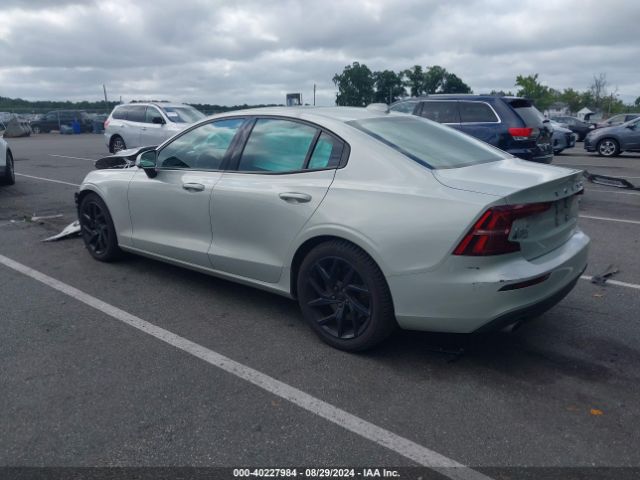 7JRA22TK1KG012919 Volvo S60 T6 Momentum