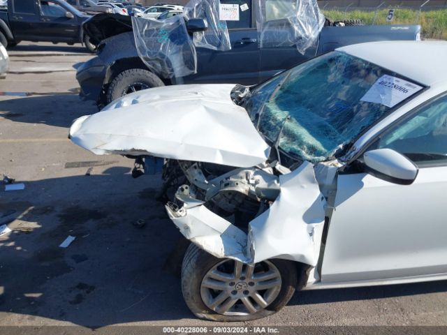 3VW2B7AJ8JM213261 Volkswagen Jetta 1.4t S