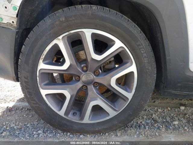 ZACCJBBT3FPC32429 Jeep Renegade Latitude