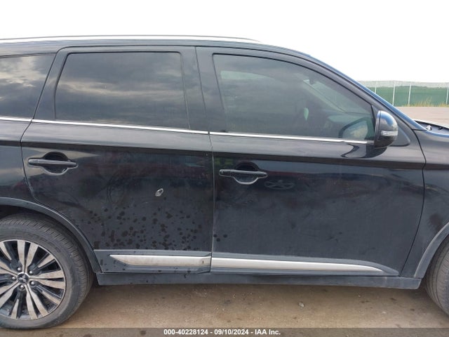 JA4AZ3A38KZ036483 Mitsubishi Outlander Sel