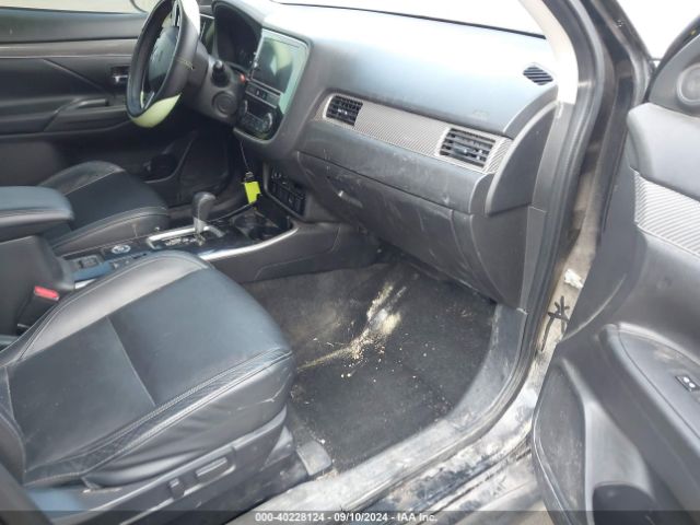 2019 MITSUBISHI OUTLANDER JA4AZ3A38KZ036483 Photo 4