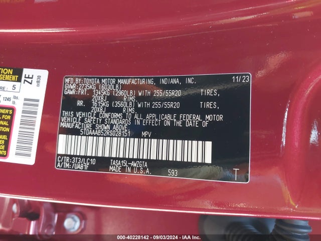 Toyota Grand Highlander Limited 2024 5TDAAAB52RS028151 Image 9