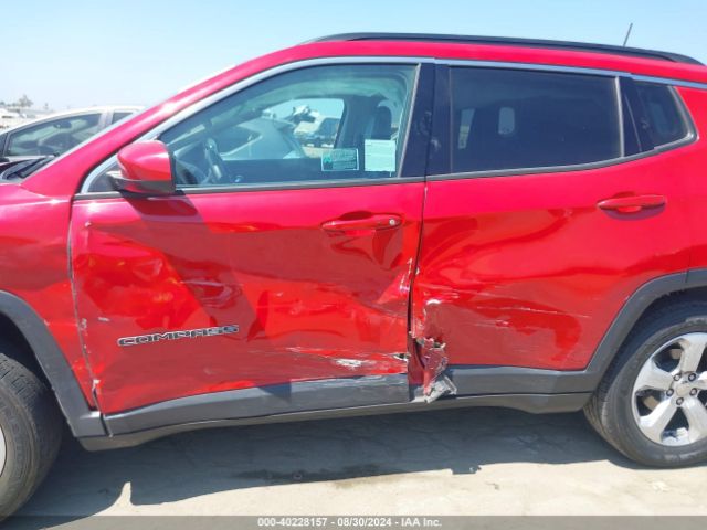 3C4NJCBB4JT468689 Jeep Compass Latitude Fwd
