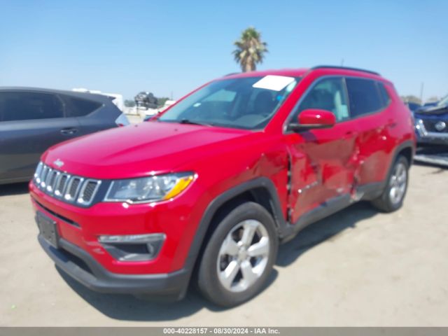 3C4NJCBB4JT468689 Jeep Compass Latitude Fwd