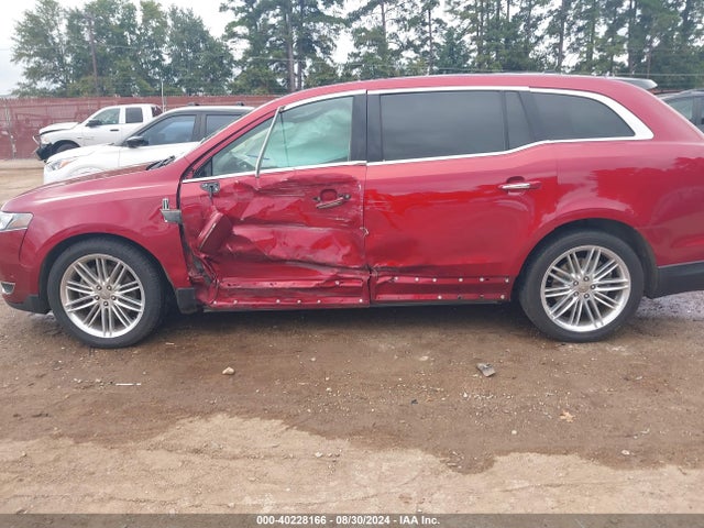 Lincoln Mkt Reserve 2018 2LMHJ5AT4JBL00257 Image 14