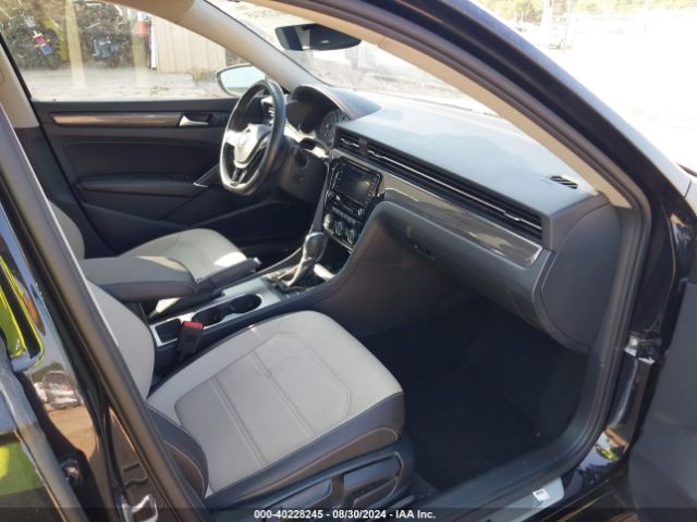 1VWMA7A38LC023896 Volkswagen Passat 2.0t R-line