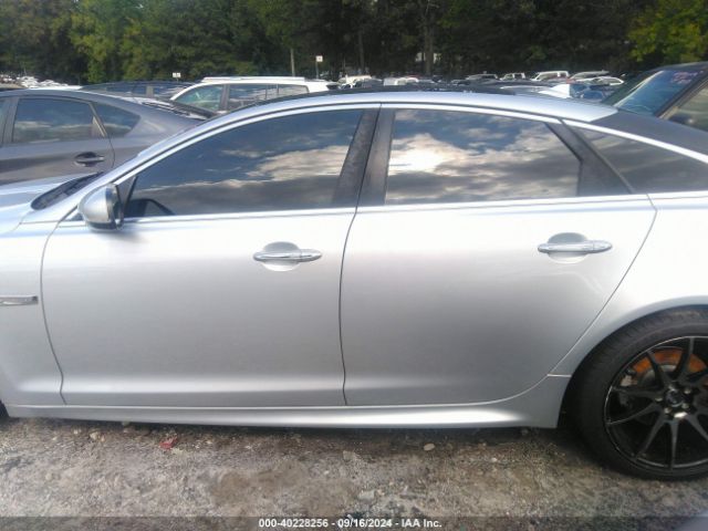 Jaguar XJ 2015 SAJWA1CZ1F8V90843 Image 14